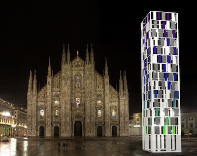 mostra Led Milano, il "campanile" accanto al Duomo